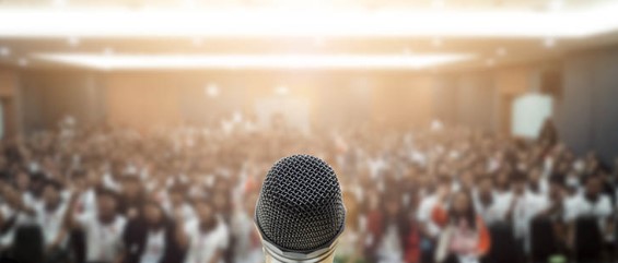 “The Captivating Craft: Unveiling the Secrets of Famous Public Speakers”