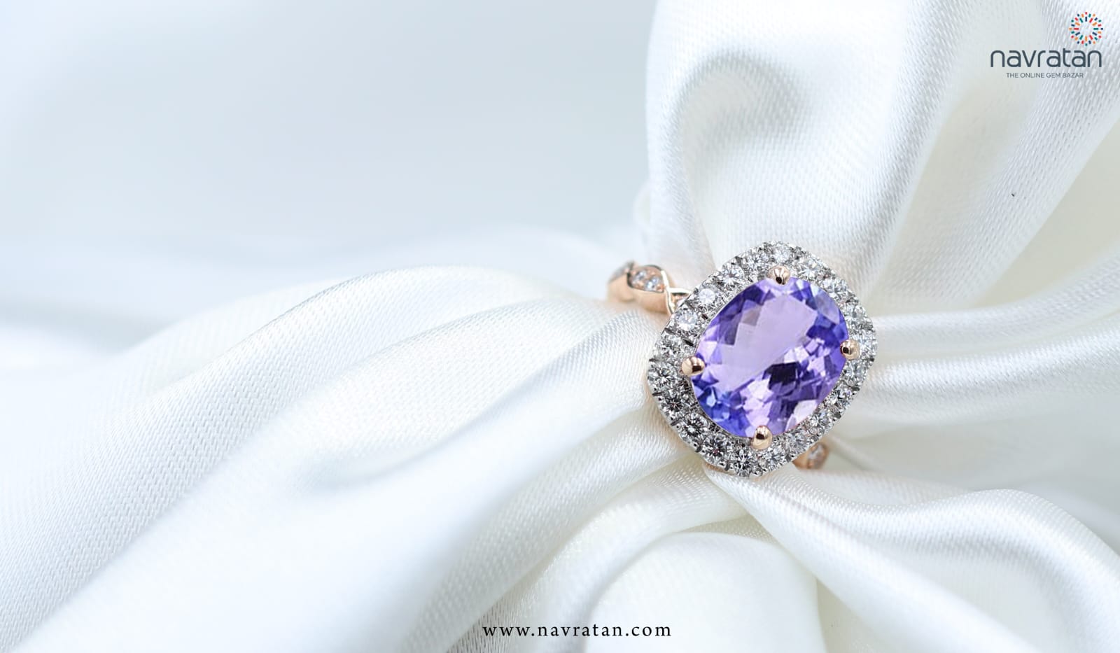 Tanzanite’s Spectrum of Hues: Exploring its Color Variations and Rarity