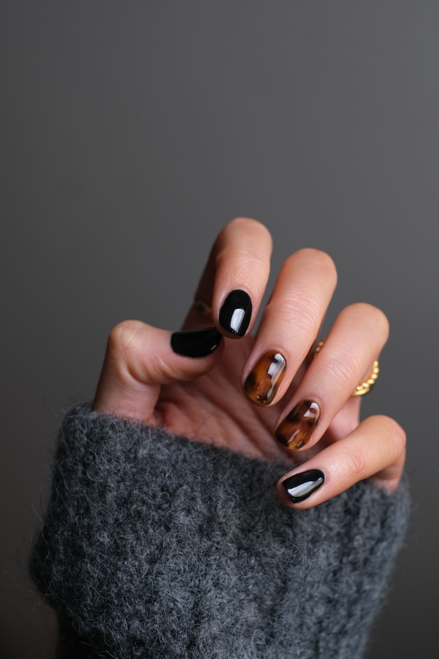 Celebrating Elegance in Classy Black Nail Designs